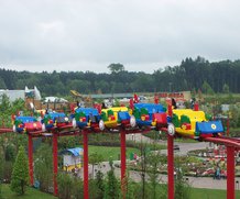 Power supply vehicles in amusement park